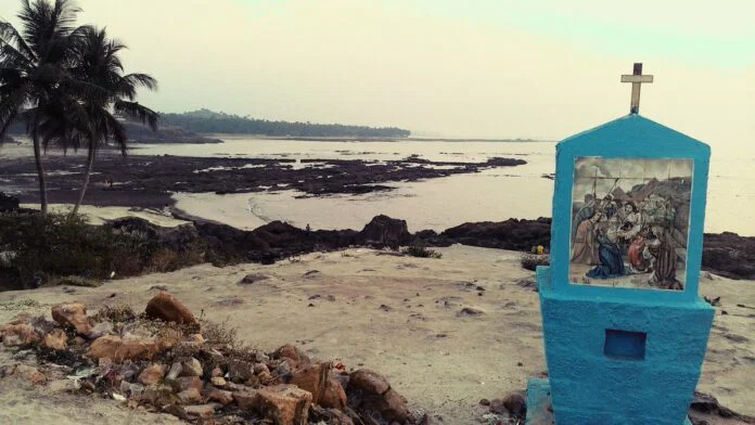 Uttan Beach in Mumbai by CB Uttan Beach in Mumbai by CB