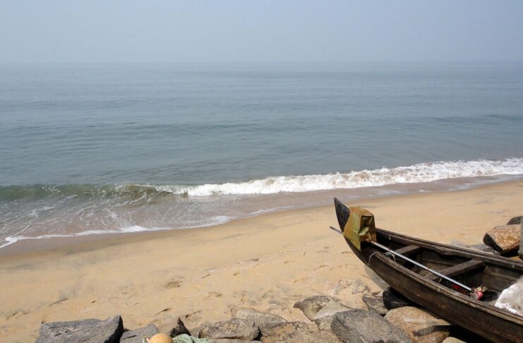 Vypin beach in kochi