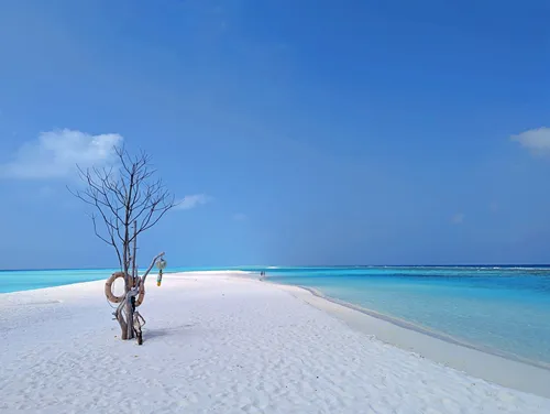 Fulhadhoo Beach in Maldives Fulhadhoo Beach in Maldives