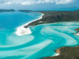 Whitehaven Beach in Whitsundays, Australia