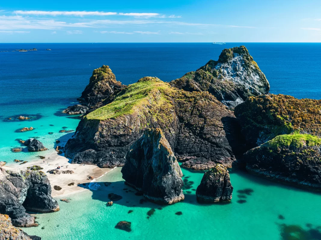 Kynance Cove by CB