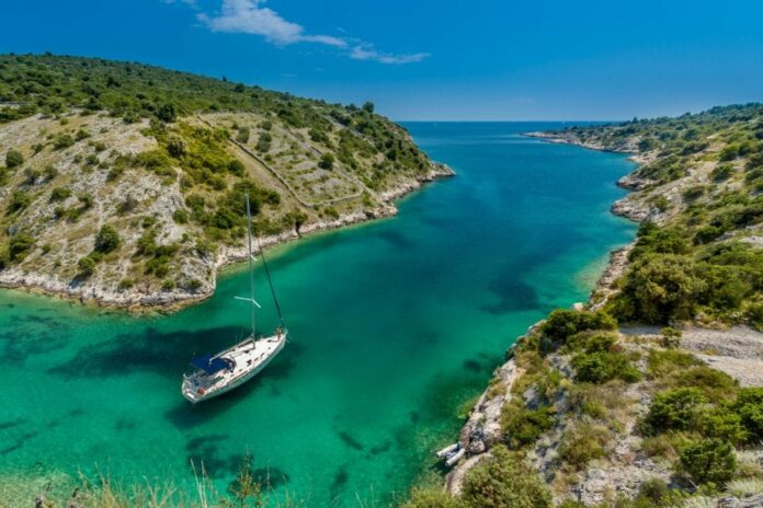 Best beaches accessible only by boat by CB