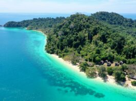 Ko Kradan in Thailand by CB