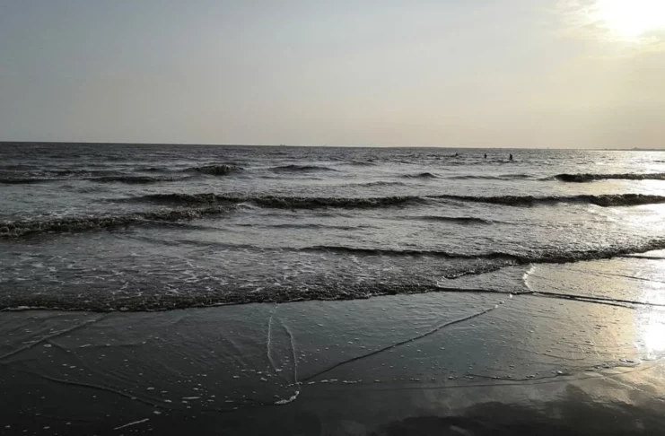 Dumas Beach Hunted rumors